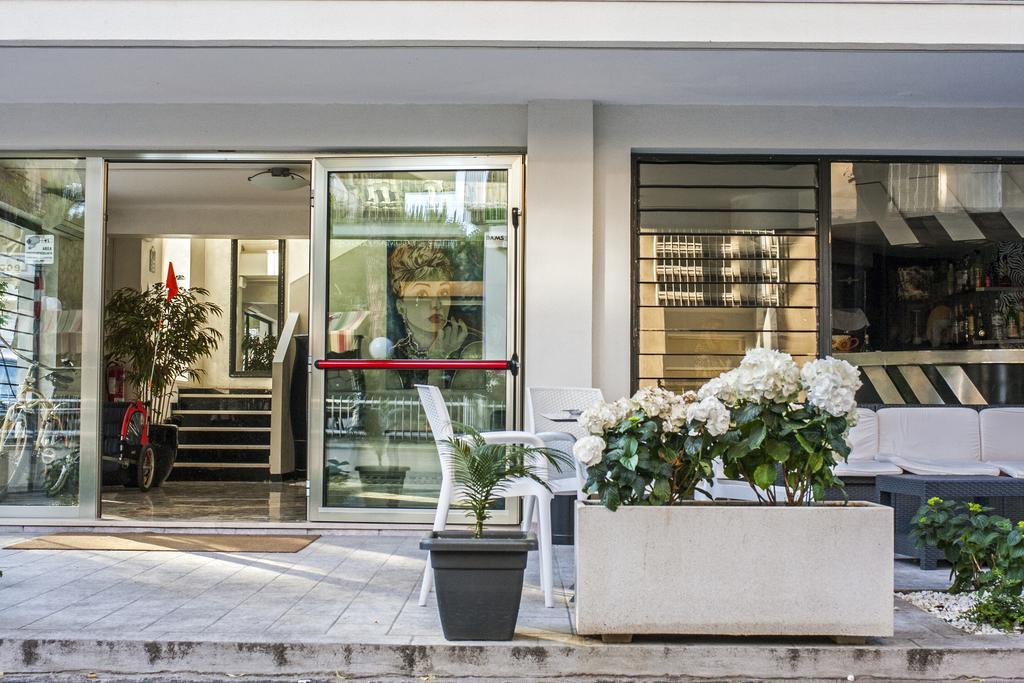 Hotel Hollywood Riccione Exteriér fotografie