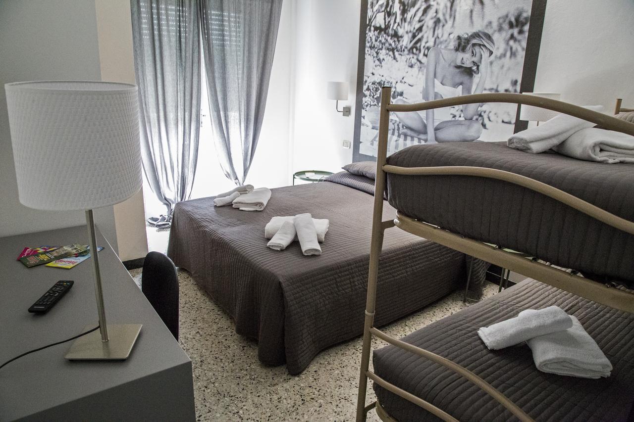 Hotel Hollywood Riccione Exteriér fotografie